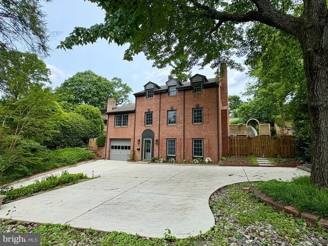 Building Photo - 5331 Massachusetts Ave