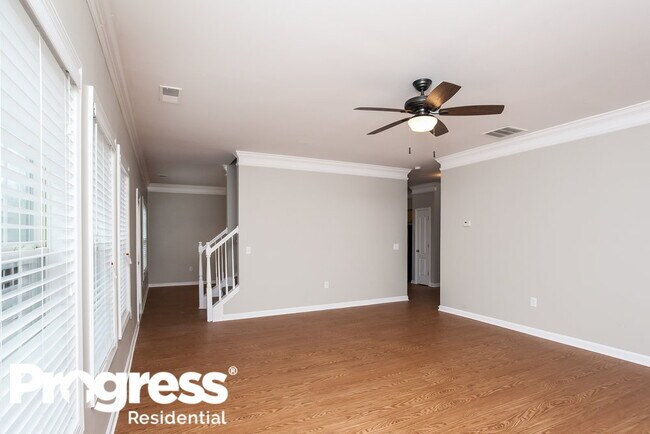 Building Photo - 84 Brookvalley Crossing