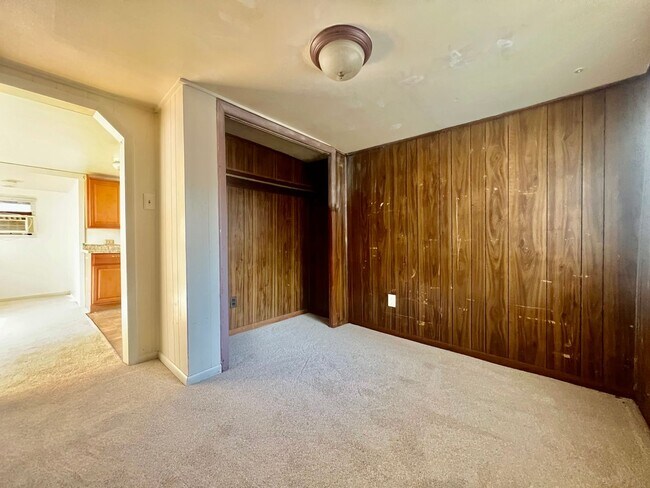 Foto del edificio - Fantastic home in desirable Englewood neighborhood