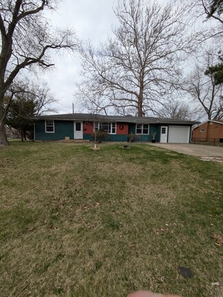 Building Photo - 3307 N Brooks Ln
