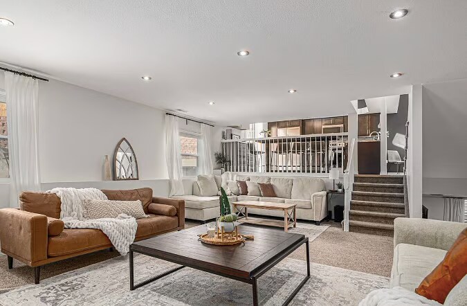 Primary Photo - 7120 Nettlewood Pl