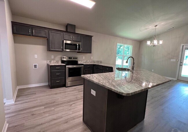 Building Photo - 4630 Santa Rosa Dr