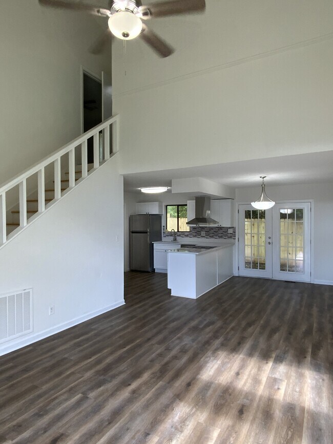 Foto del edificio - 3975 Darryl Ln