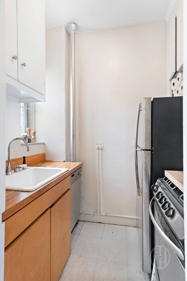 Foto del edificio - 510 W 110th St