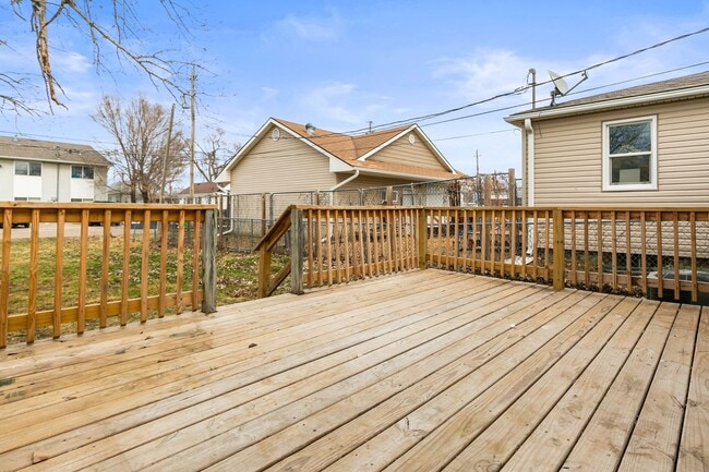 Building Photo - Charming 3-Bedroom Home with Spacious Layout