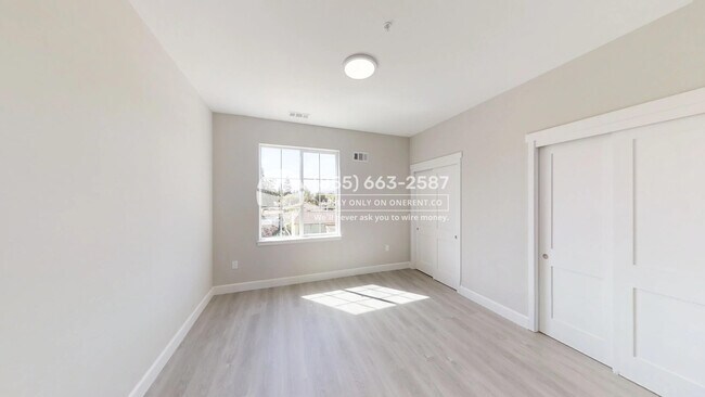 Building Photo - 1160 El Camino Real