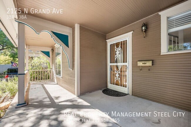 Building Photo - 2125 N Grand Ave