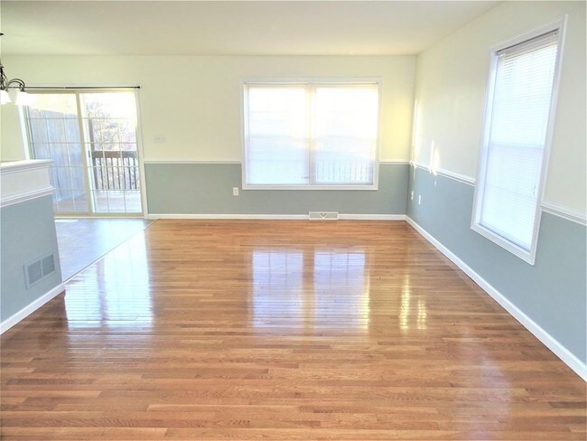 Building Photo - 129 Marble Ave