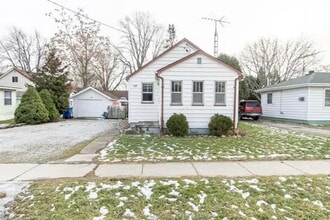 Building Photo - 58 Reaume Ave