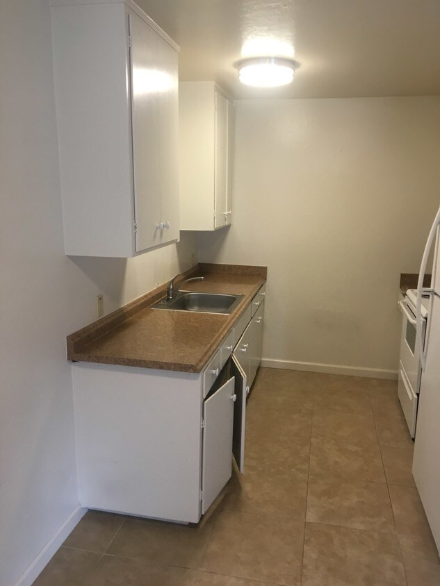 Foto principal - 653 Grove St