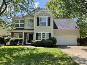 Building Photo - 11035 Treebranch Dr