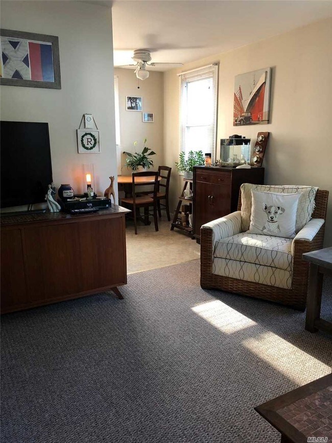 Foto del edificio - 15 Grand St S