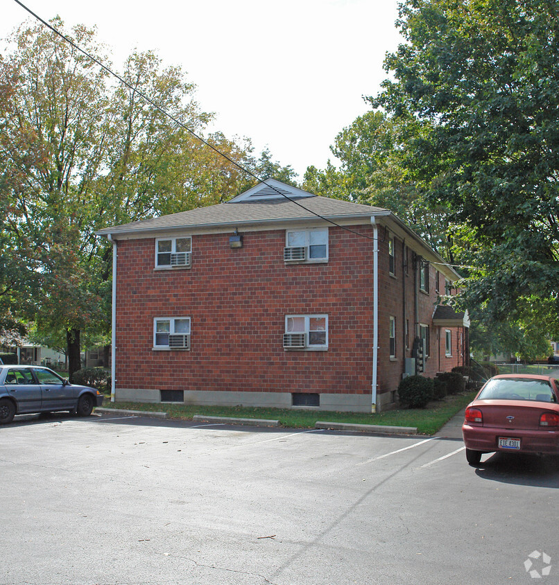 Building Photo - 4833 Lauderdale Dr
