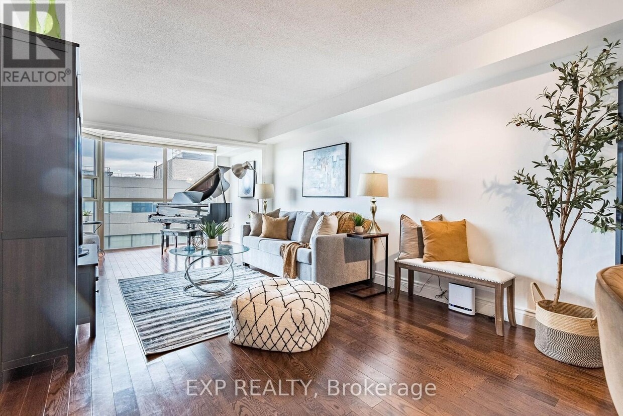 Photo principale - 705 King St W