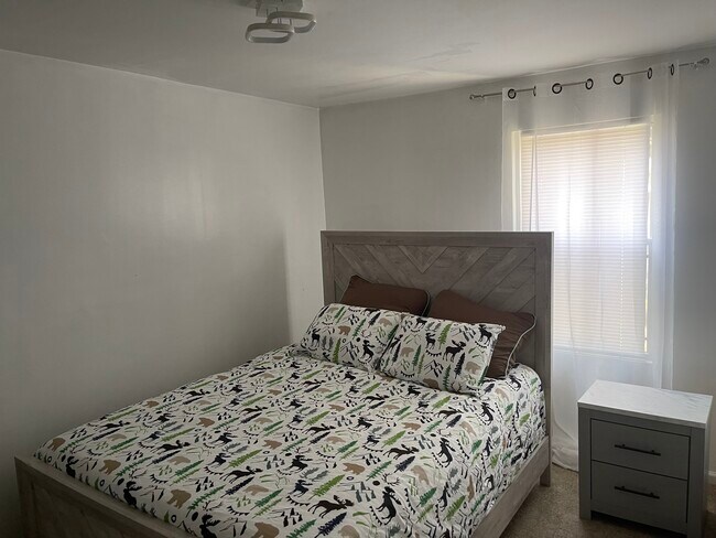 Foto del edificio - 6120 Alpine St
