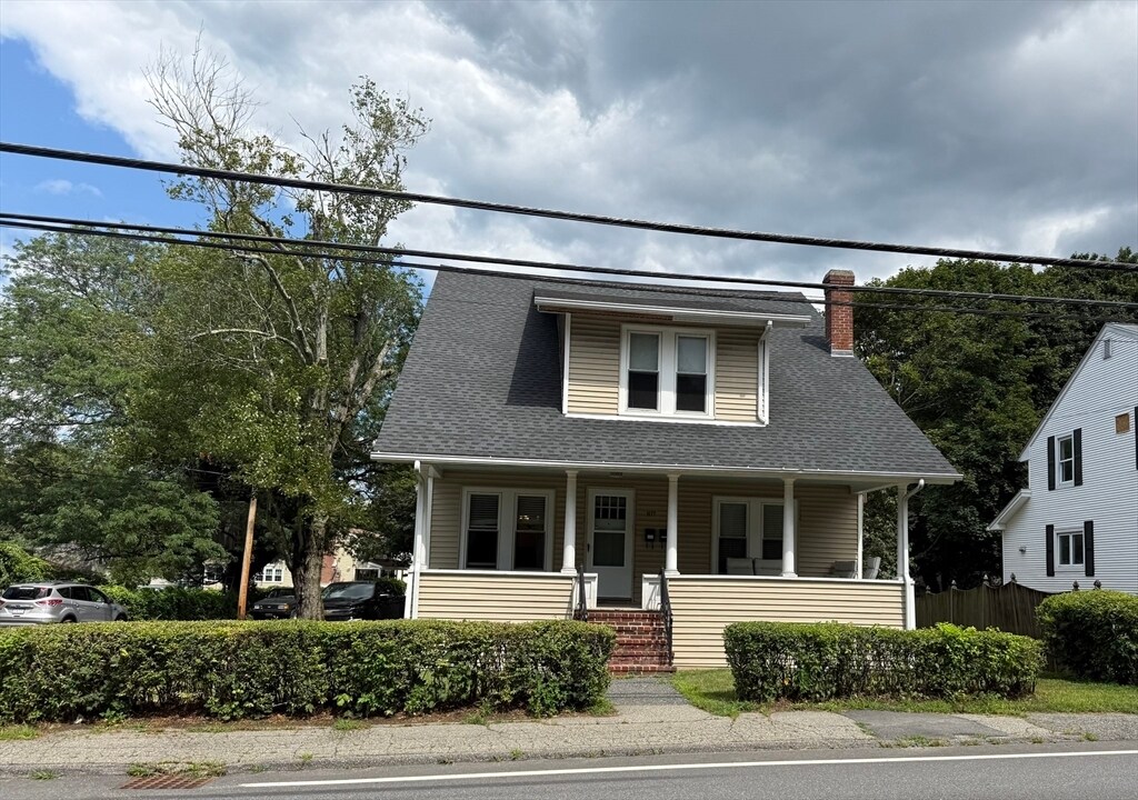 Primary Photo - 107 Lincoln St