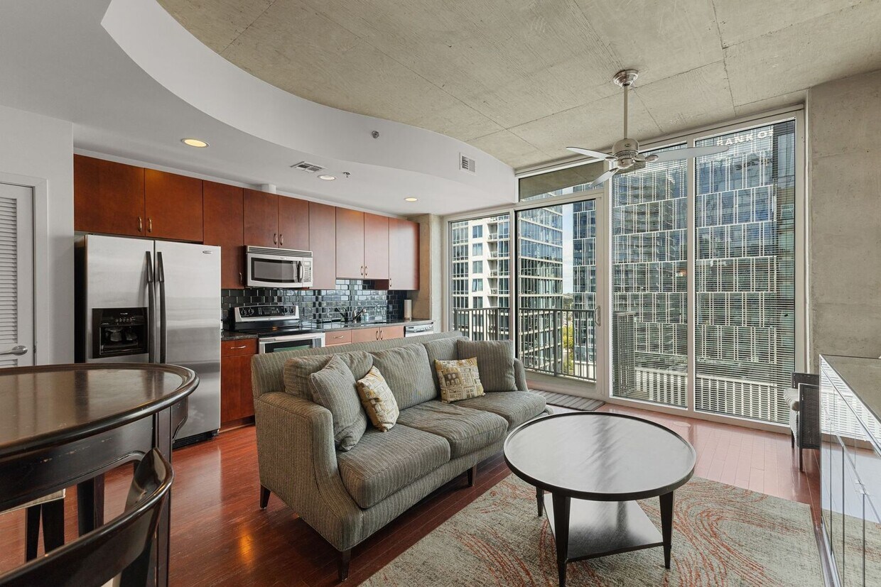 Fully Furnished SoBro Condo At Encore - Fully Furnished SoBro Condo At Encore