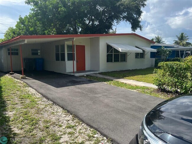 Foto del edificio - 3600 SW 37th St