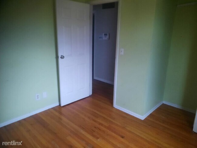 Building Photo - 3 br, 1 bath House - 89 Juarez Cir