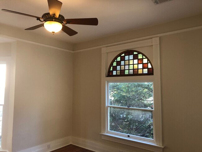 Foto del edificio - 1406 Louisiana St