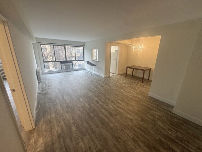 Foto del edificio - 3901 Tunlaw Rd NW