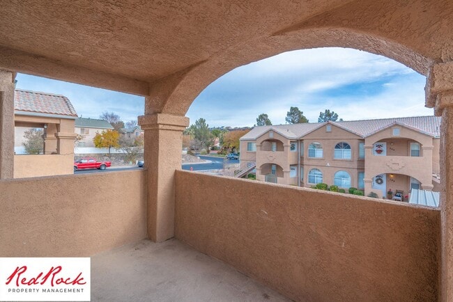 Building Photo - 1178 E 300 S