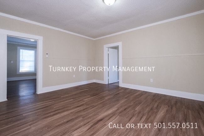 Building Photo - 1308 W 21st St