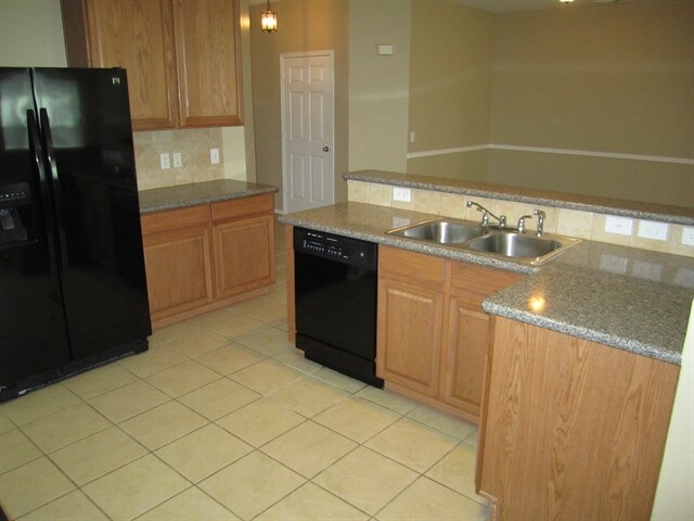 Building Photo - 3502 Schumann Oaks Dr