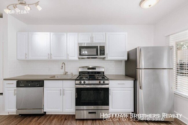 Foto del edificio - 4127 Monroe St