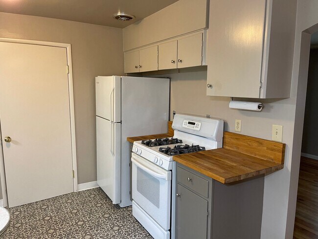 Foto del edificio - Lovely Home, Warm living room, gas firepla...