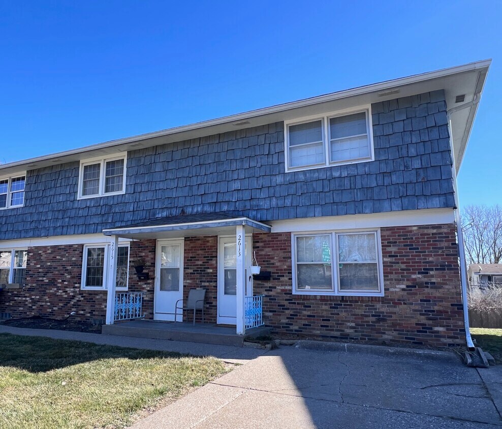 2613 Hawthorne Dr Unit 2613 Hawthorne Dr, Bettendorf, IA 52722 Condo for Rent in Bettendorf