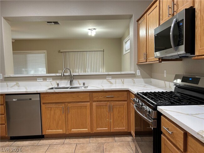Foto del edificio - 3037 Monroe Park Rd