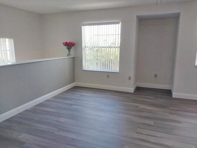 Foto del edificio - 128 SW Peacock Blvd
