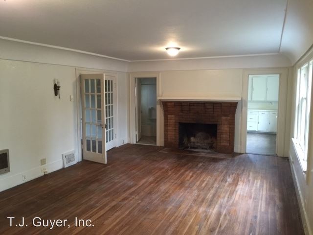 Building Photo - 1 br, 1 bath Apartment - 1767 SW Snively Ave