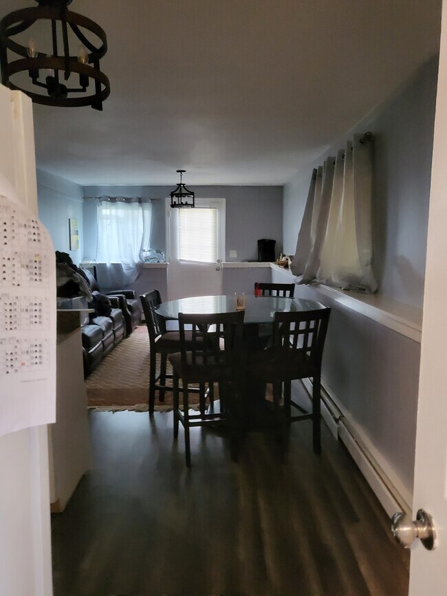 Living room - 33 Vincent St