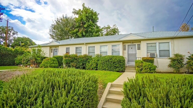 Primary Photo - 1701 W Alameda Ave