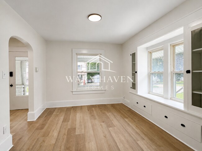 Building Photo - 2137 12th St SW