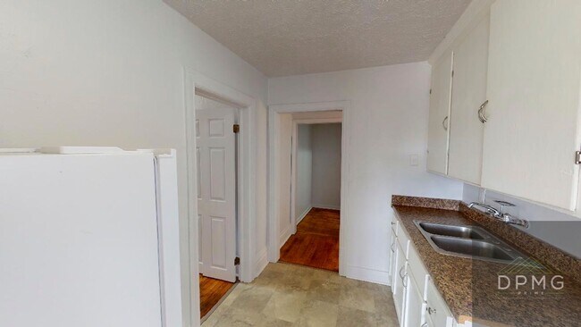 Foto del edificio - 129 S Hosmer St