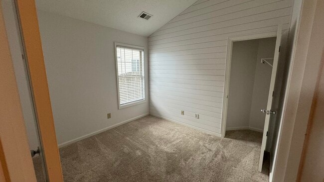 Building Photo - 2860 Mahala Ln