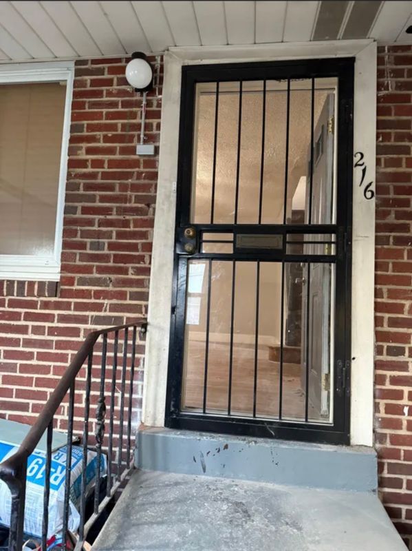 Foto del edificio - 216 E 24th St