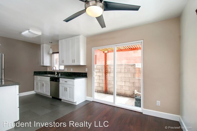 Foto del edificio - 239 Van Houten Ave