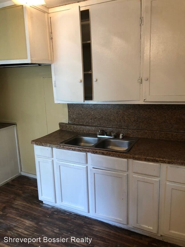 Building Photo - 2 br, 1 bath House - 5608 Kent Ave
