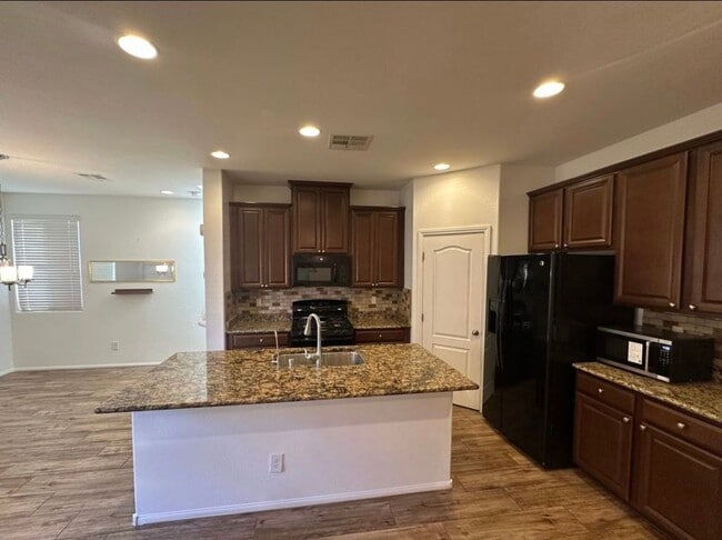 Building Photo - 10732 Centerville Bay Ct