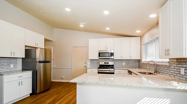 Foto del edificio - 2370 Stirrup Ln