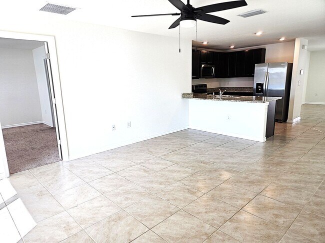 Foto del edificio - 12183 High Rock Wy