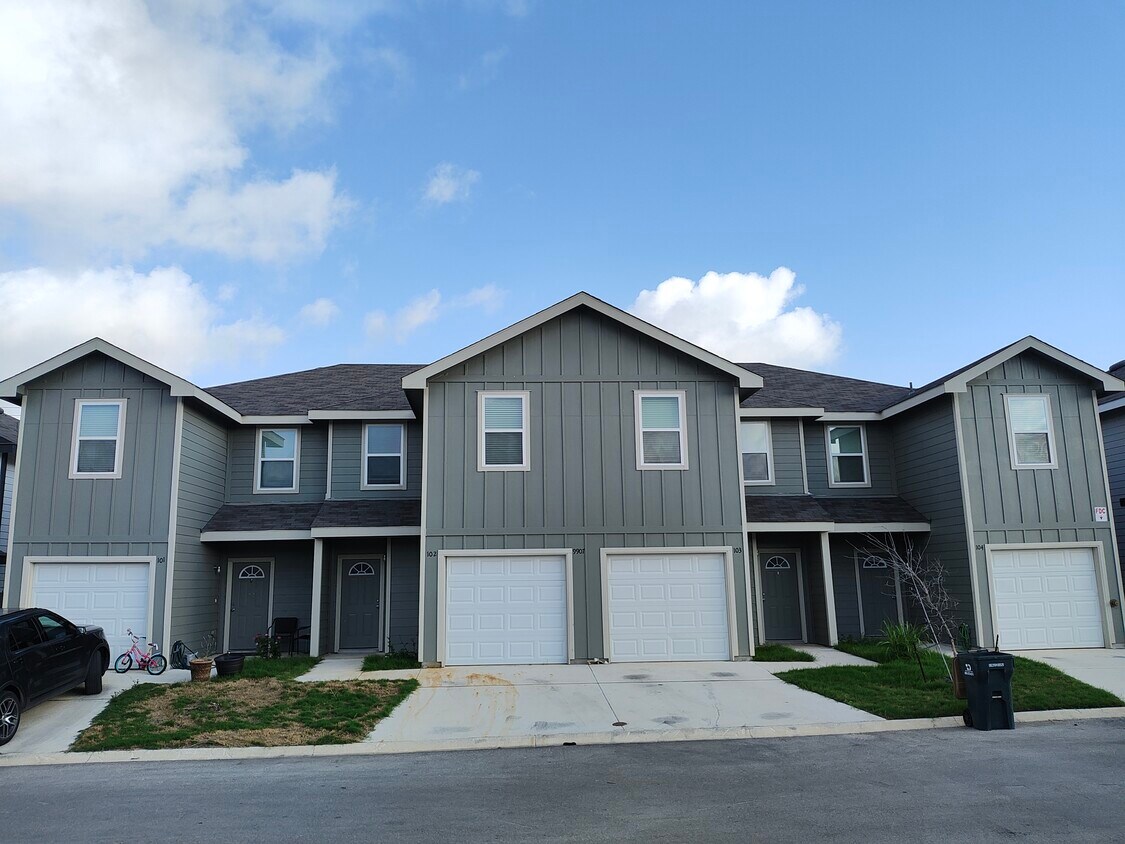 Foto principal - 9907 Grove Mist