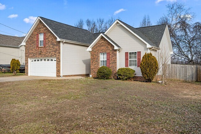 Foto del edificio - Pet Friendly, Bonus Room and Fenced Backyard!