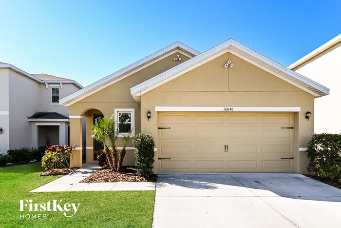 Foto principal - 16848 Trite Bend St