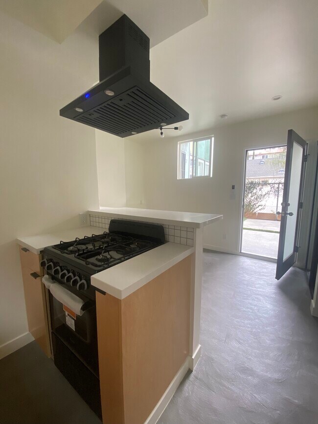 kitchen to living room view - 572 N Virgil Ave