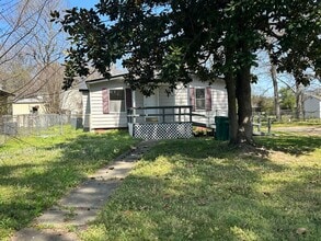Building Photo - 4808 Sherman Dr